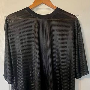 Mens Big and Tall 100% Polyester S/S T-Shirt, Size XXL, Color: Black, Has Shine